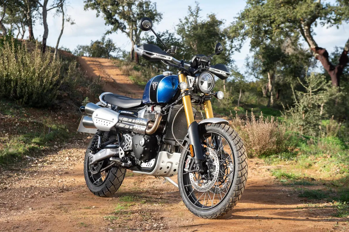 Triumph Scrambler 1200 XE XC 2019: TEST, la prima col 21 davanti! (16)