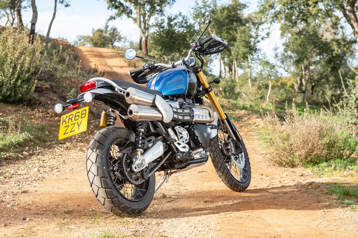 Triumph Scrambler 1200 XE XC 2019: TEST, la prima col 21 davanti! (18)
