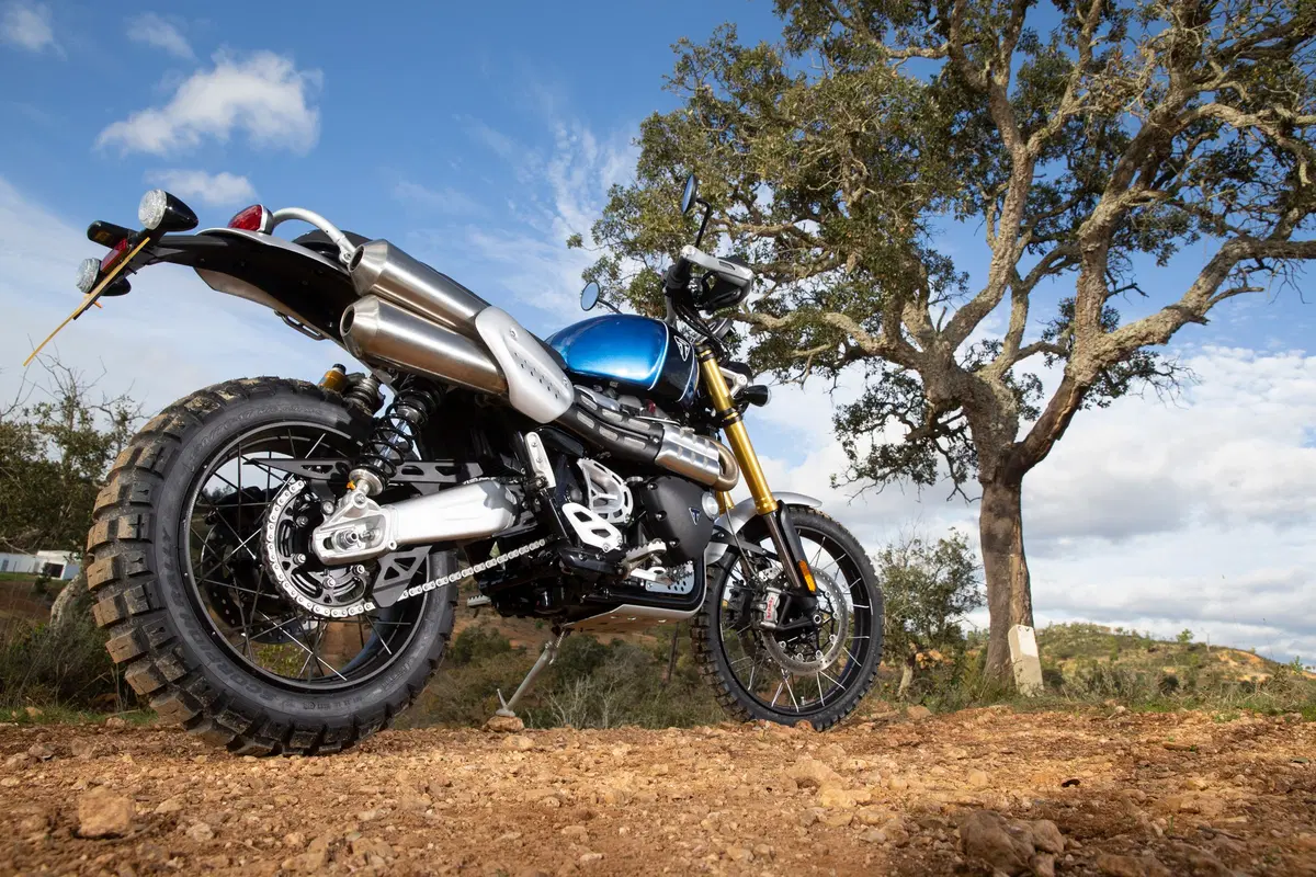 Triumph Scrambler 1200 XE XC 2019: TEST, la prima col 21 davanti! (17)