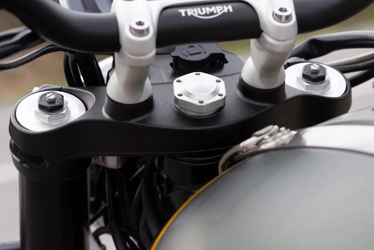 Triumph Scrambler 1200 XE XC 2019: TEST, la prima col 21 davanti! (40)