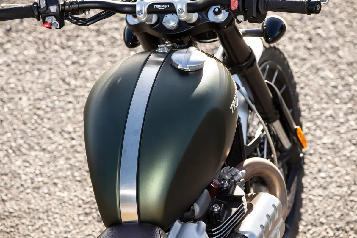 Triumph Scrambler 1200 XE XC 2019: TEST, la prima col 21 davanti! (48)