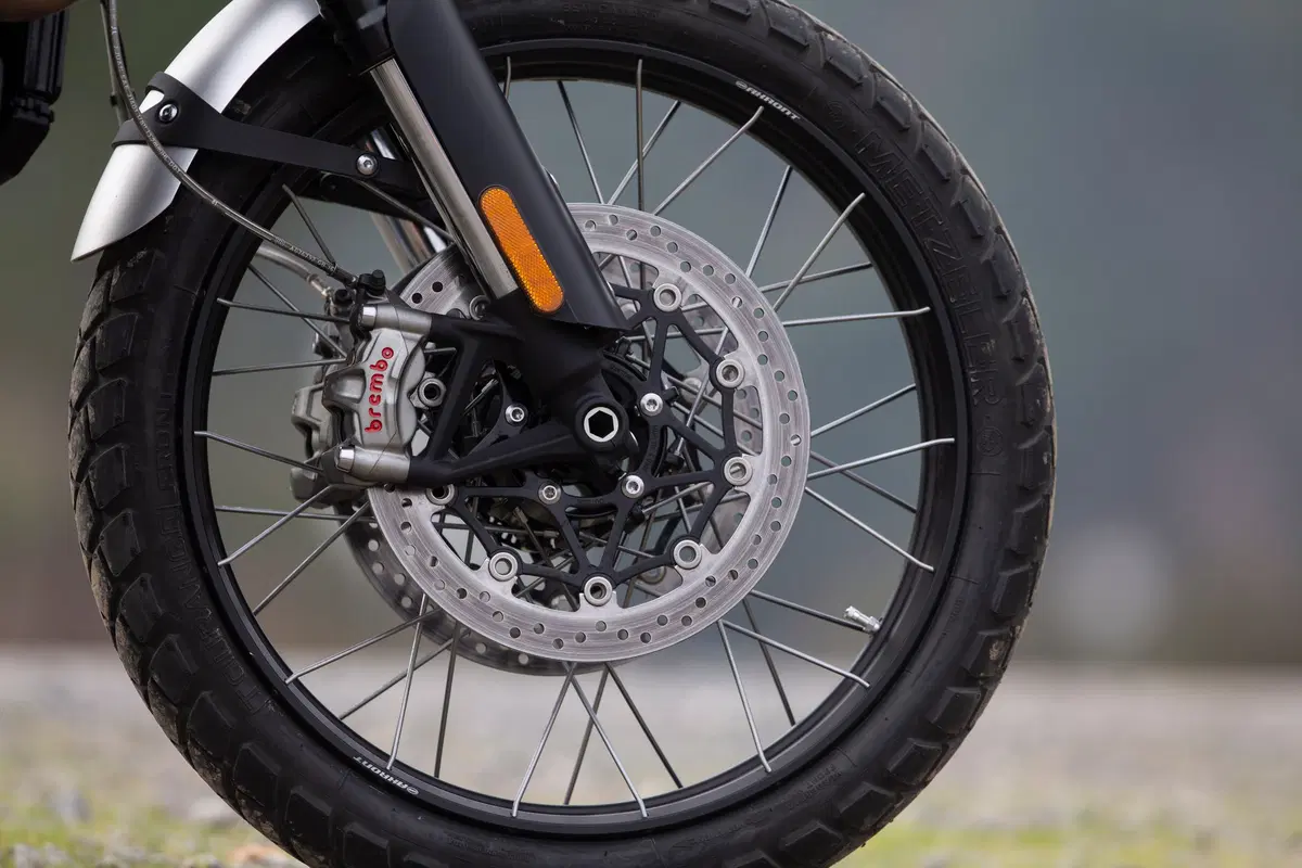 Triumph Scrambler 1200 XE XC 2019: TEST, la prima col 21 davanti! (56)