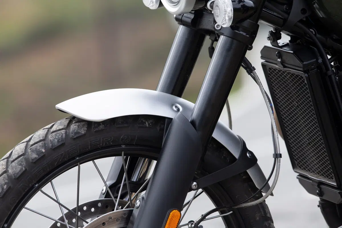 Triumph Scrambler 1200 XE XC 2019: TEST, la prima col 21 davanti! (62)