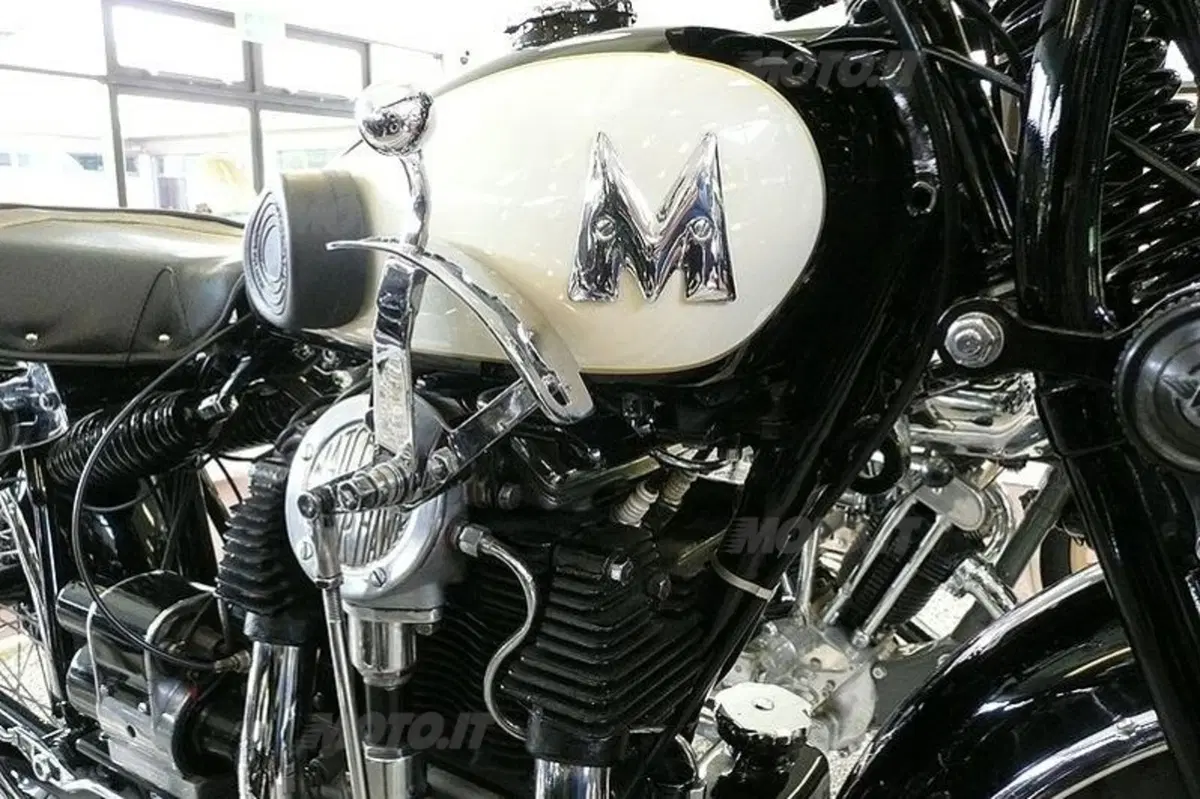 Massimo Clarke: "Motori a V stretto" (5)