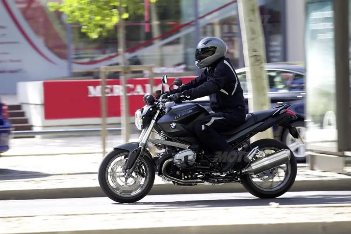 BMW R 1200 R e Classic 2011 (2)
