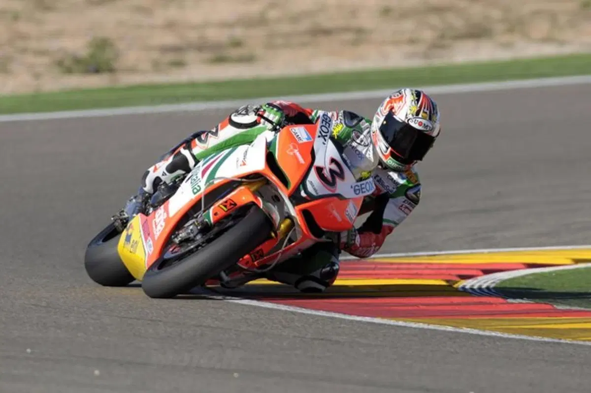 Checa è il più veloce sul circuito di Aragon (4)