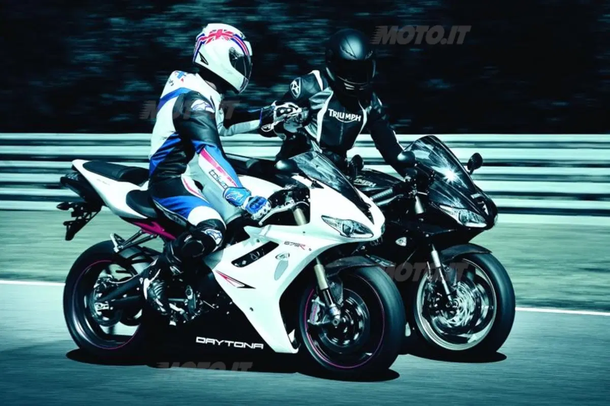 Triumph Daytona 675R. Dalla strada alla pista (10)