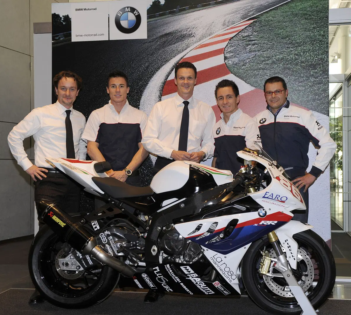 BMW esordirà nel Campionato Mondiale Superbike 2011 con Toseland e Badovini