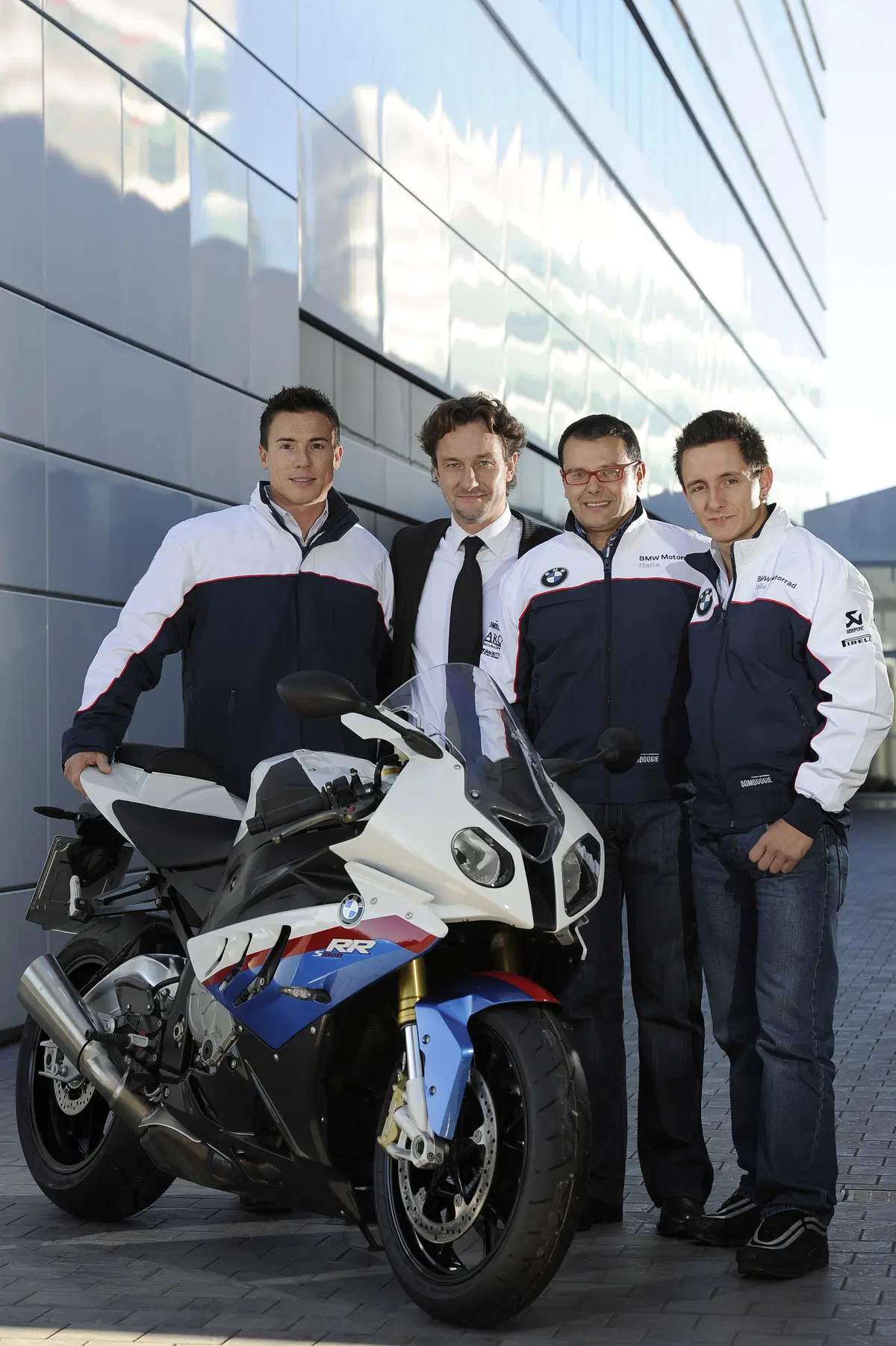 BMW esordirà nel Campionato Mondiale Superbike 2011 con Toseland e Badovini (3)