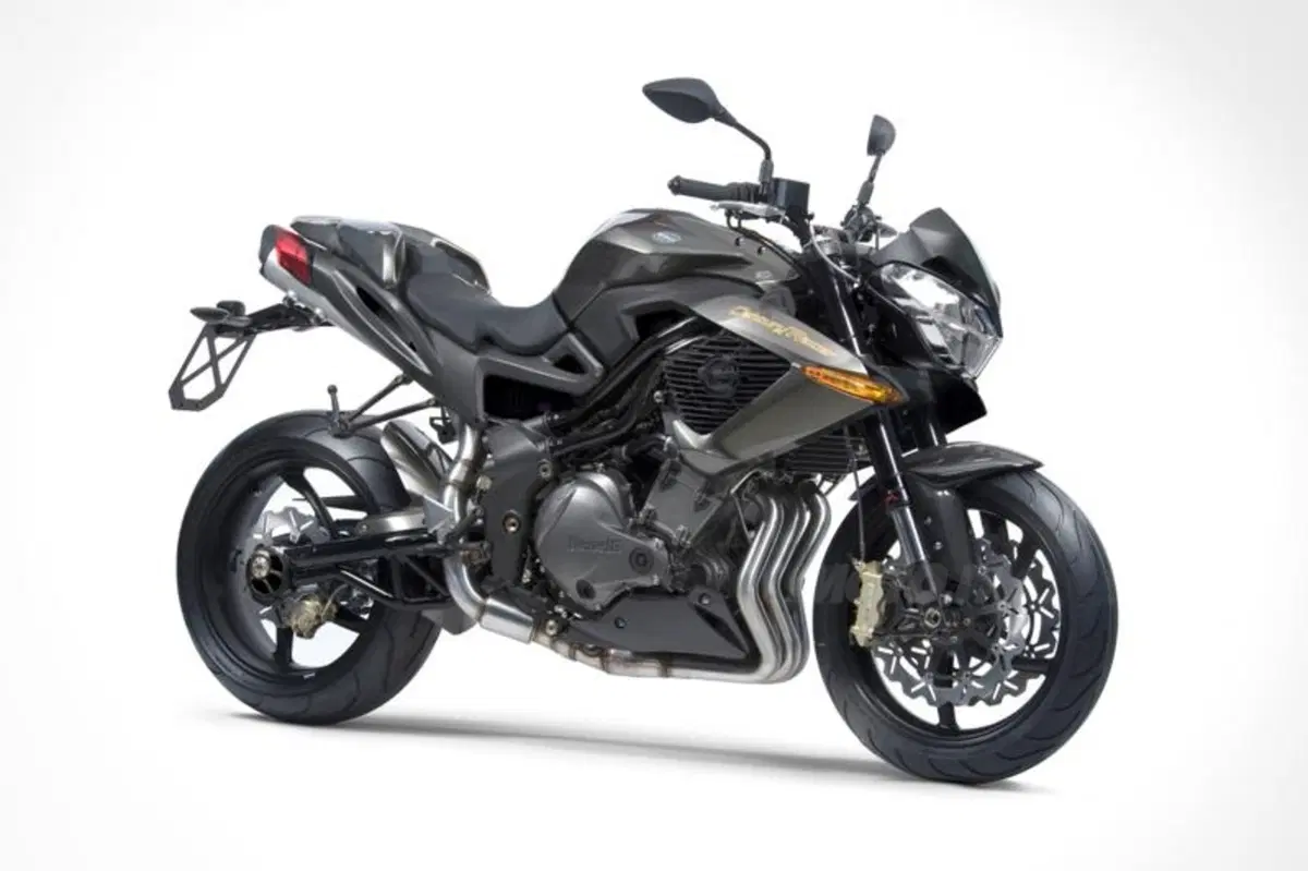 Benelli compie 100 anni e ridipinge la TNT  (3)