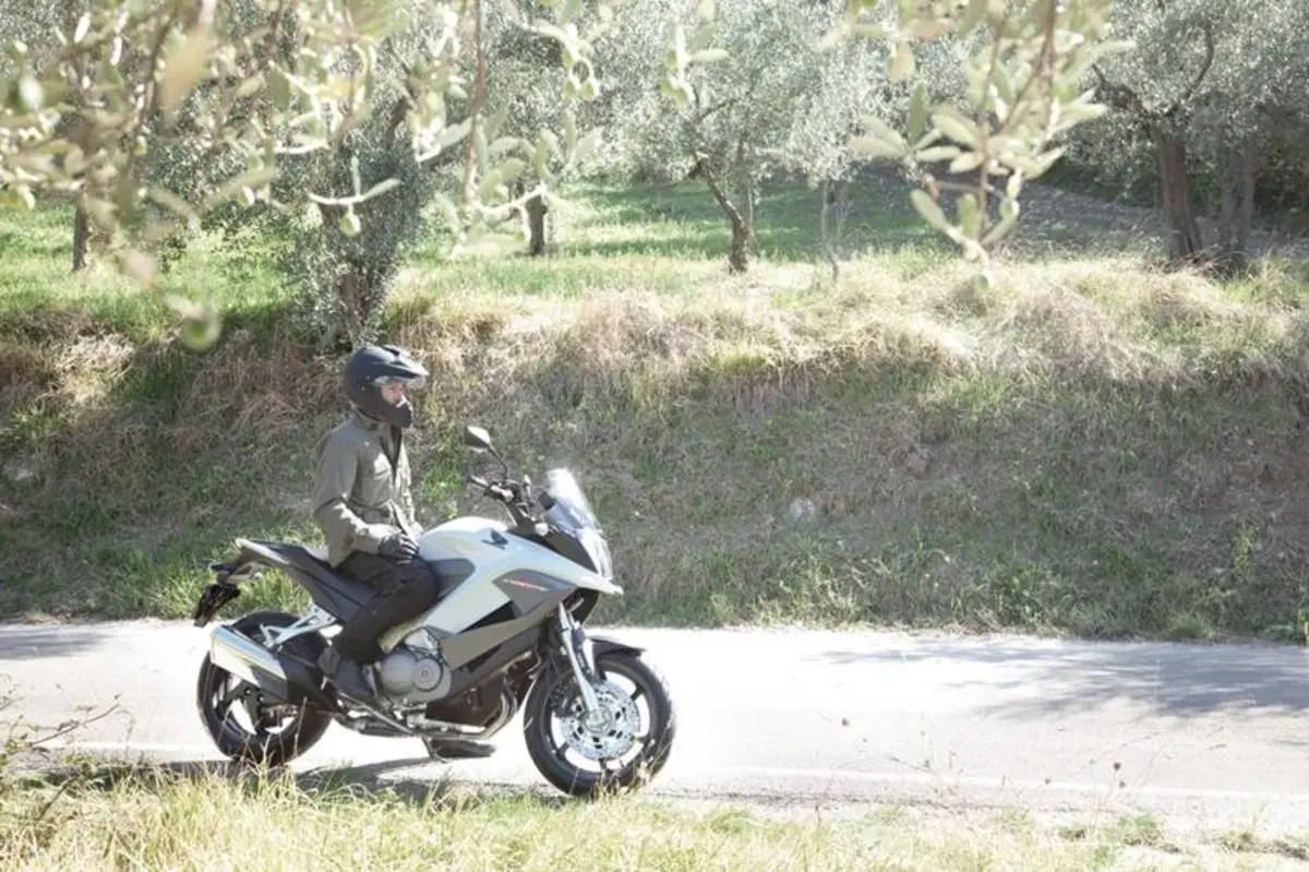 La novità Honda più attesa: EICMA svela la Crossrunner (22)