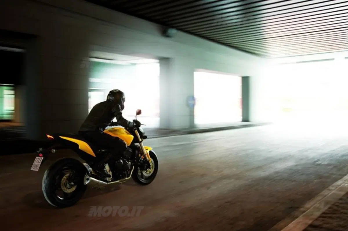 Honda Hornet e Hornet ABS 2011 al Salone di Milano (5)