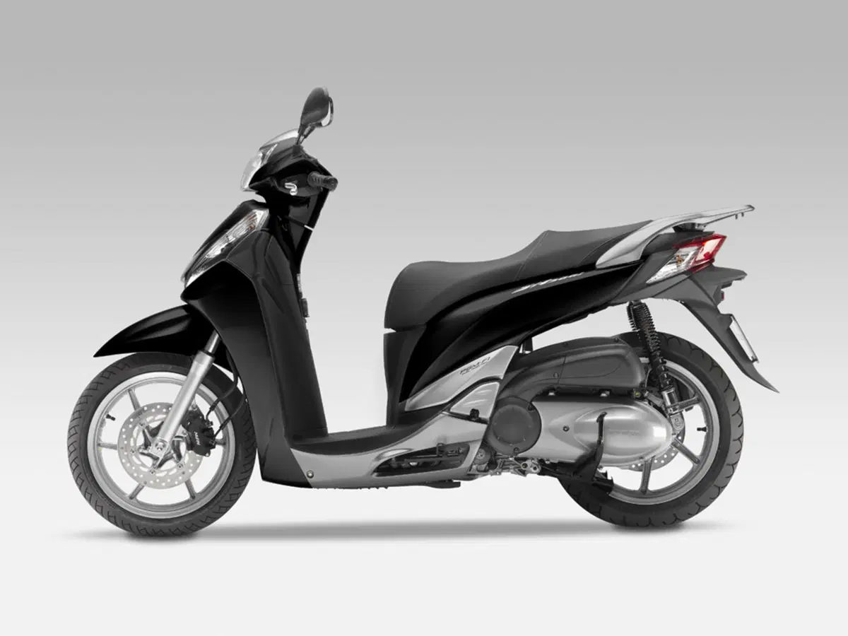 Al Salone di Milano EICMA Honda presenta l'SH300i 2011 (11)