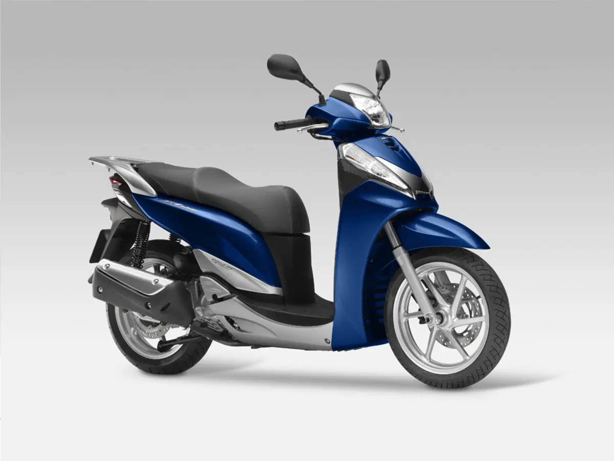 Al Salone di Milano EICMA Honda presenta l'SH300i 2011 (16)