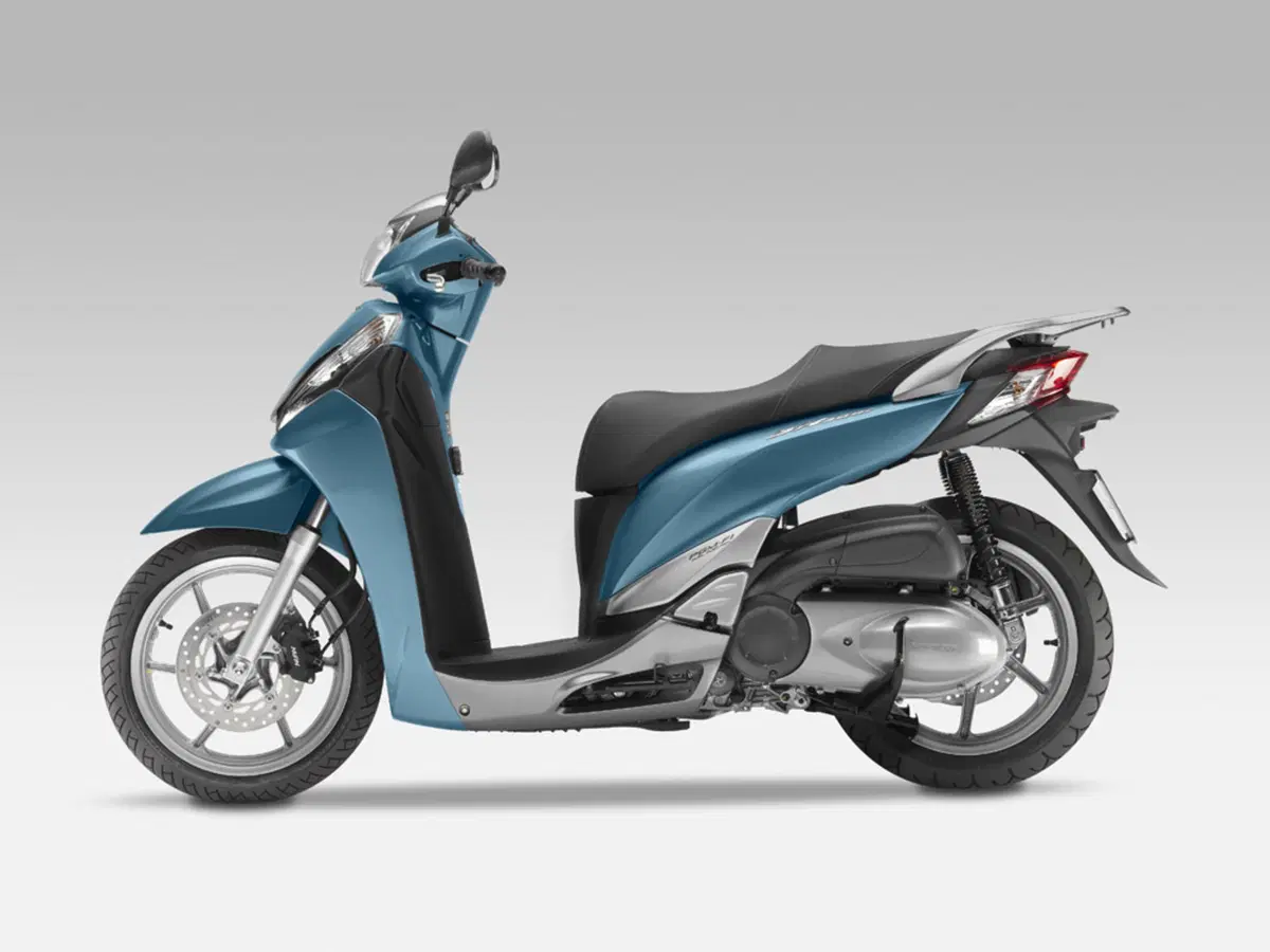 Al Salone di Milano EICMA Honda presenta l'SH300i 2011 (20)