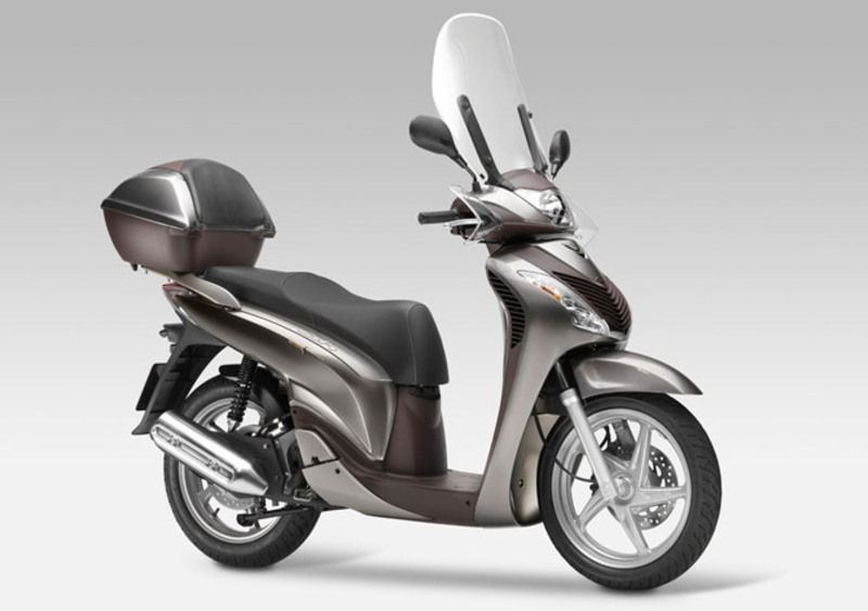 Le novit&agrave; 2011 per SH125i e SH150i al Salone di Milano