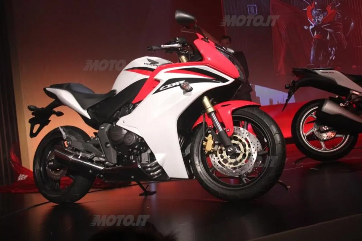 Un grande ritorno al Salone di Milano: Honda CBR 600F (2)