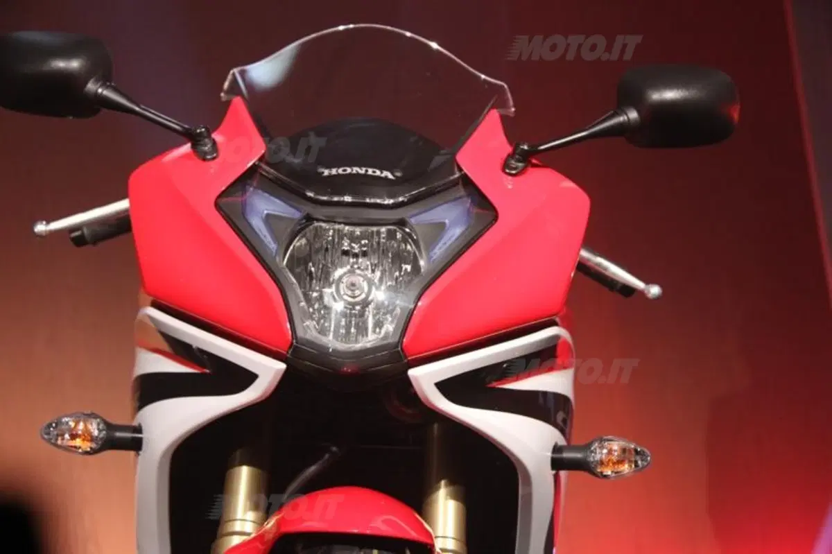 Un grande ritorno al Salone di Milano: Honda CBR 600F (3)