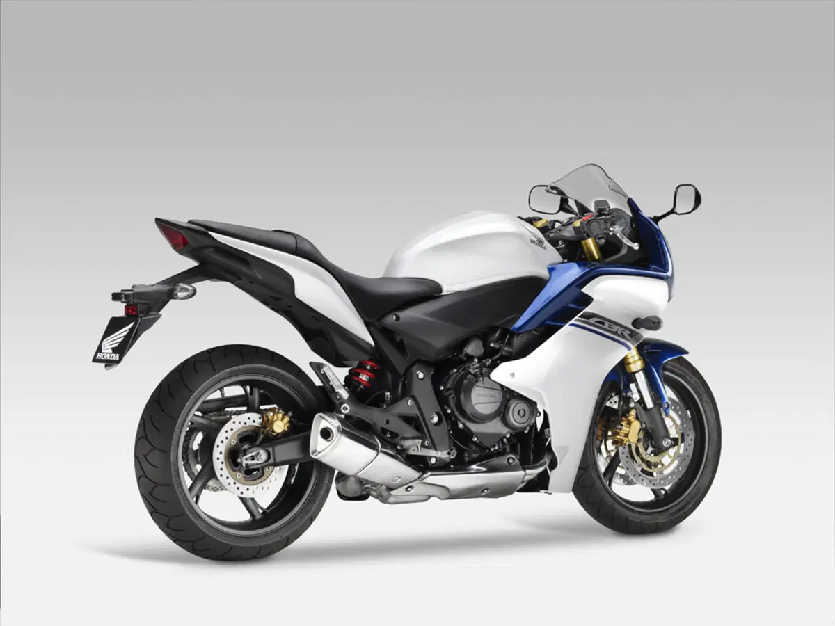 Un grande ritorno al Salone di Milano: Honda CBR 600F (8)