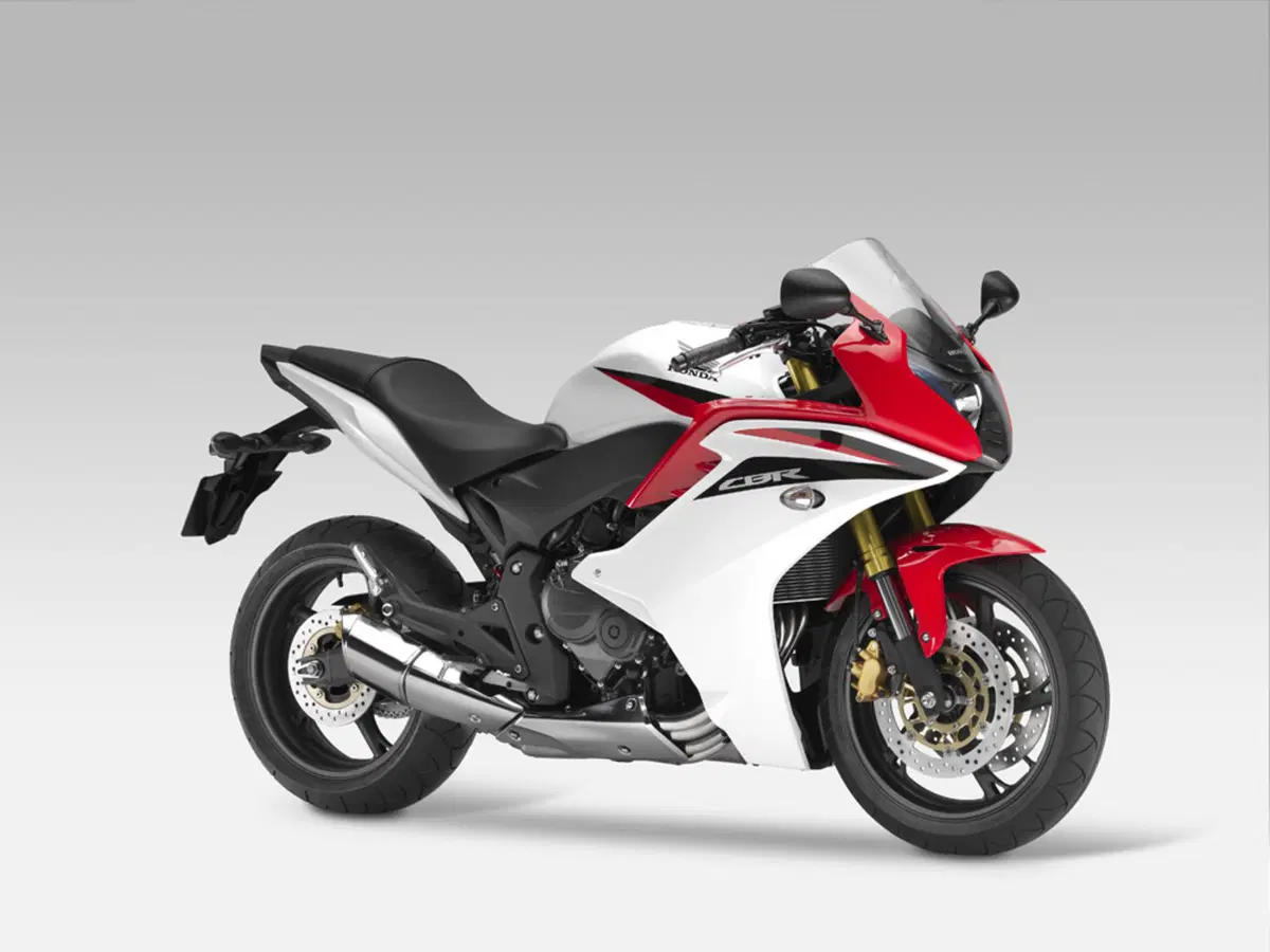 Un grande ritorno al Salone di Milano: Honda CBR 600F (9)