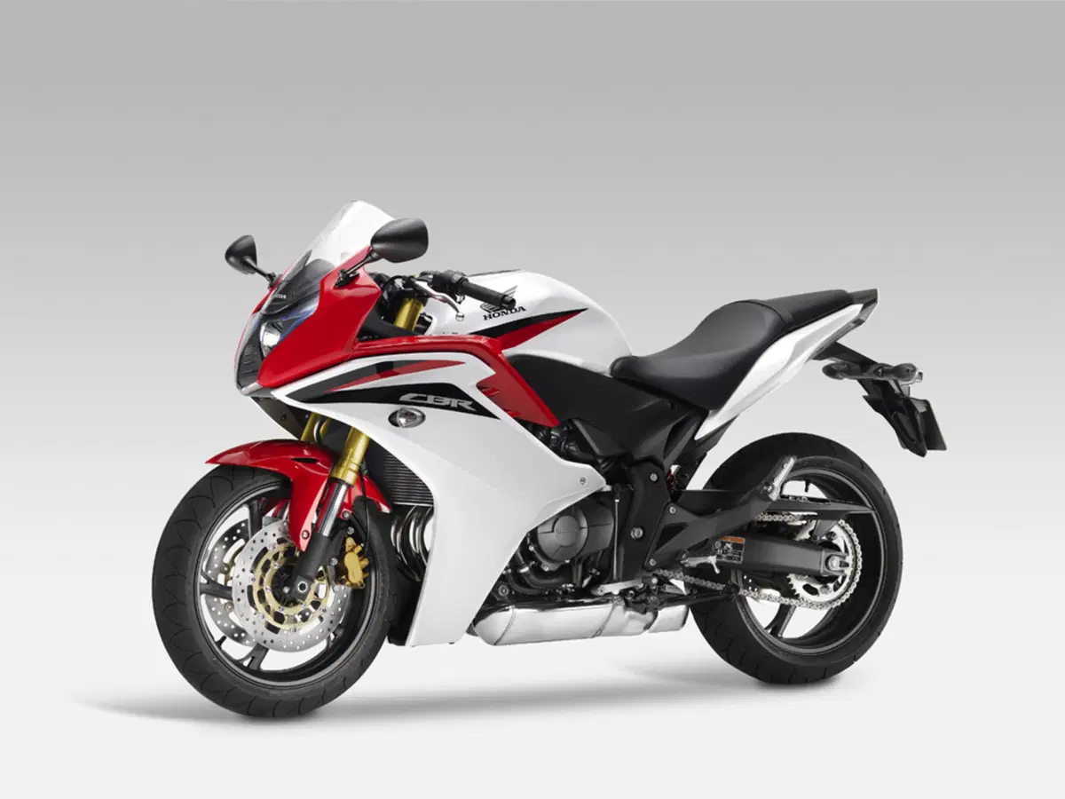 Un grande ritorno al Salone di Milano: Honda CBR 600F (10)