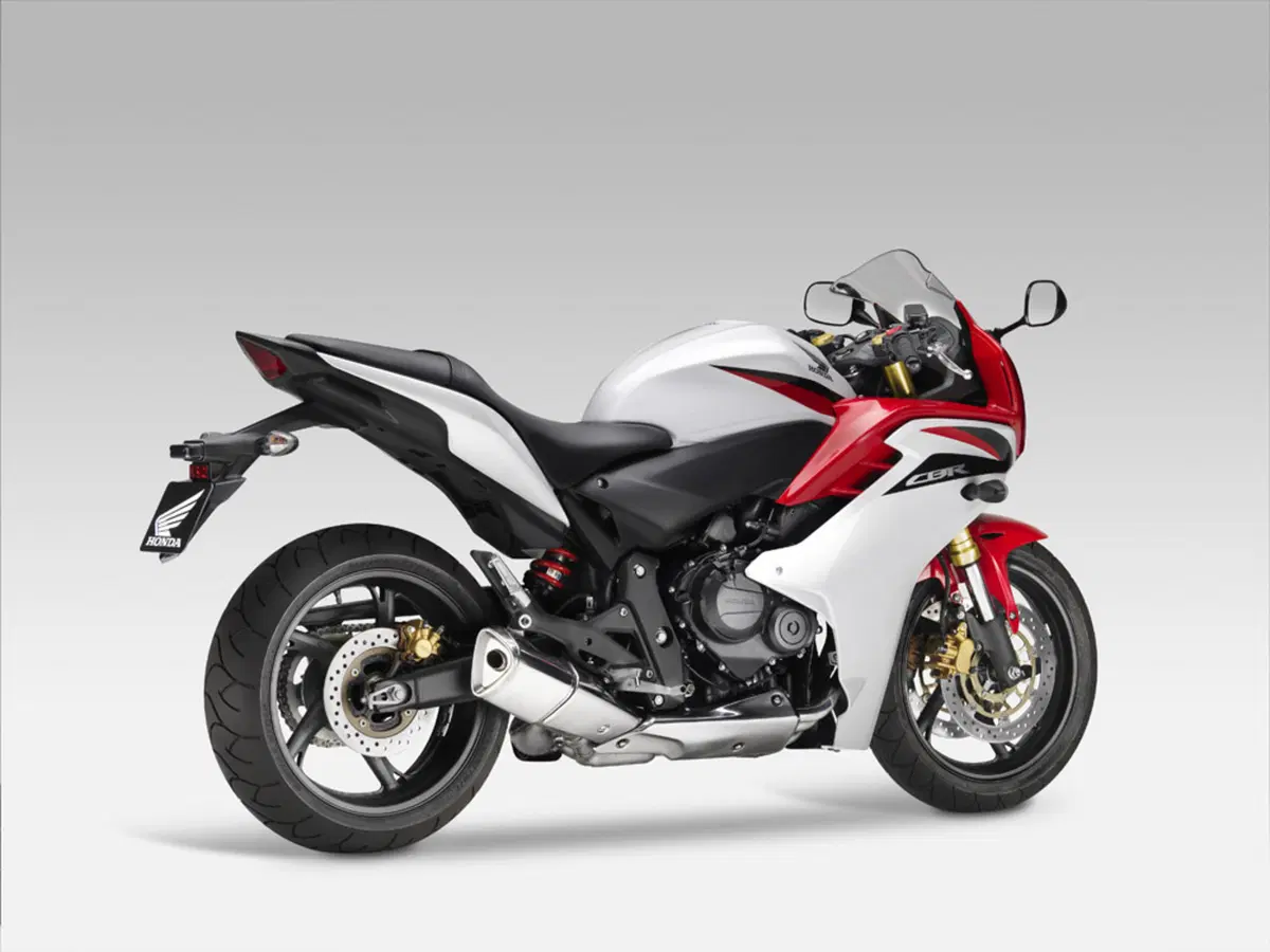 Un grande ritorno al Salone di Milano: Honda CBR 600F (11)