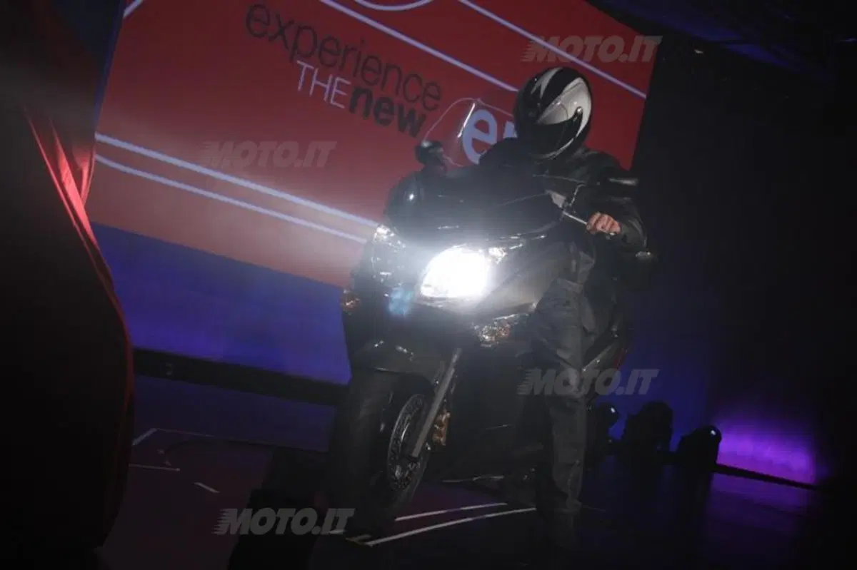 Honda presenta al Salone di Milano l'SW-T600 2011