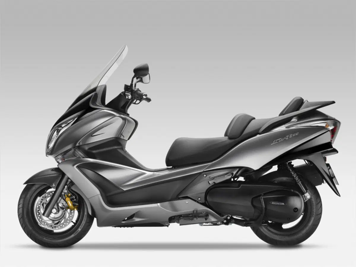 Honda presenta al Salone di Milano l'SW-T600 2011 (8)