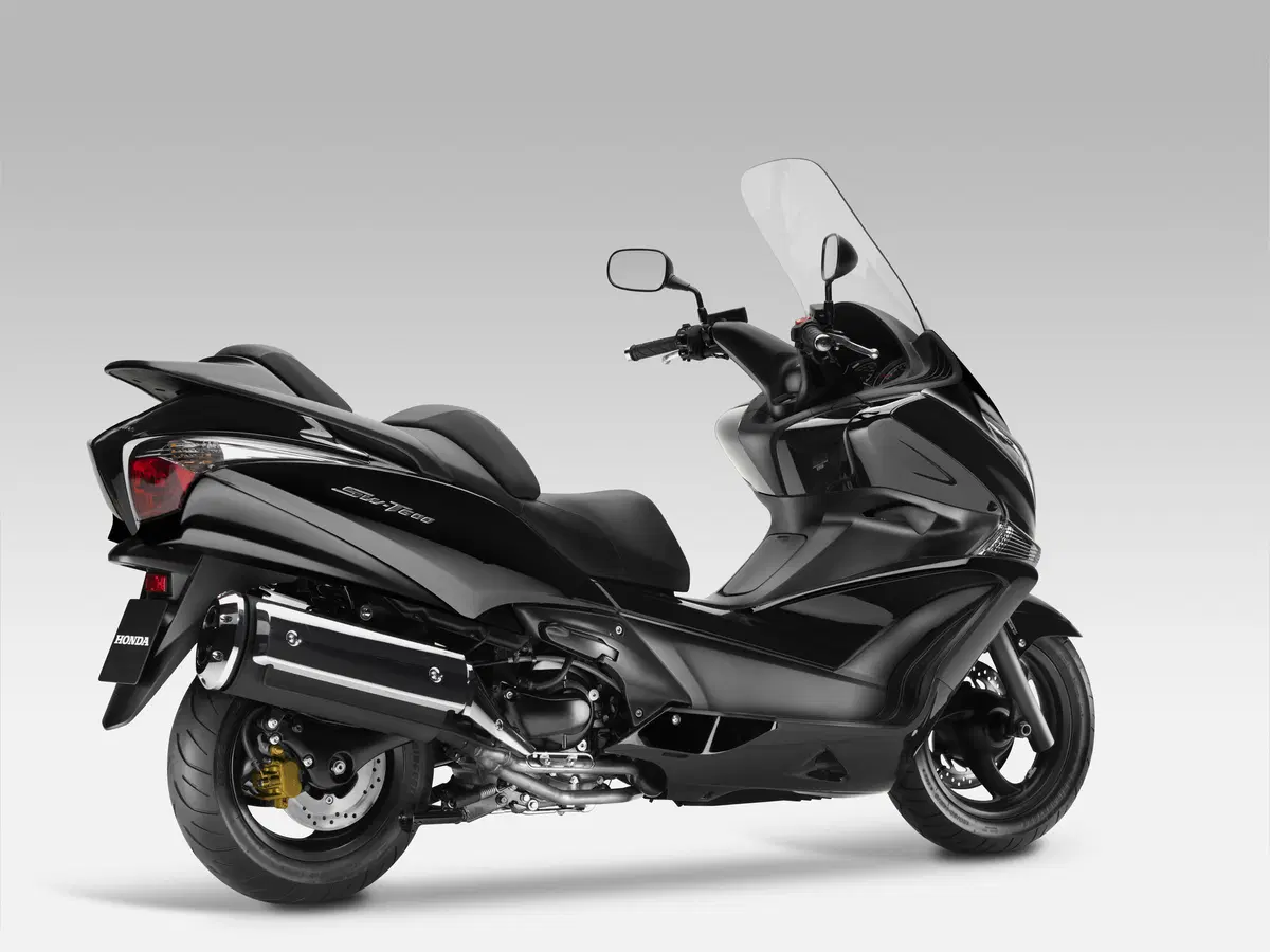 Honda presenta al Salone di Milano l'SW-T600 2011 (18)