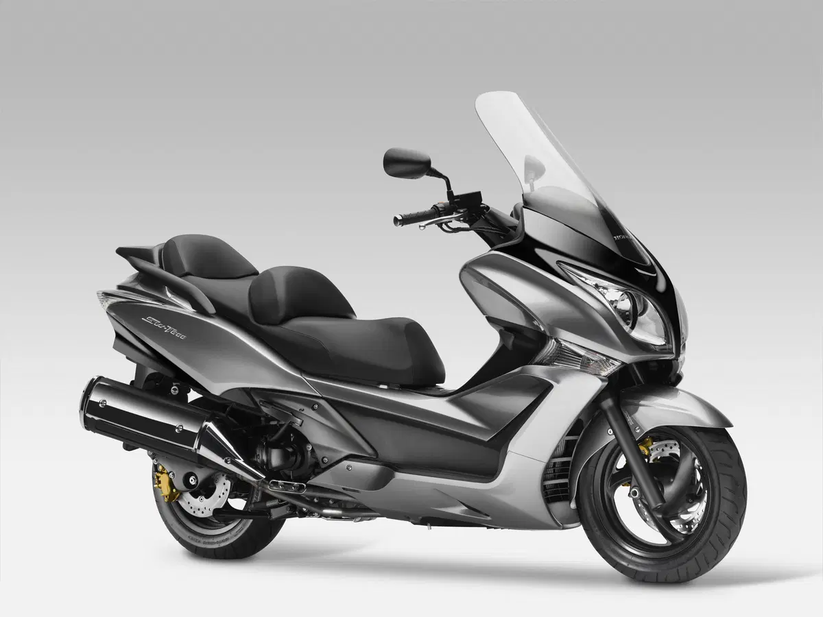 Honda presenta al Salone di Milano l'SW-T600 2011 (19)