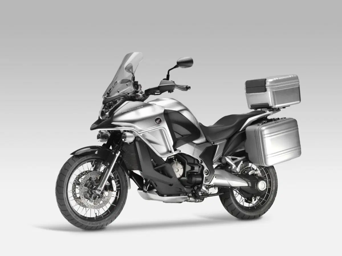 Honda svela al Salone di Milano EICMA la V4X Concept (6)