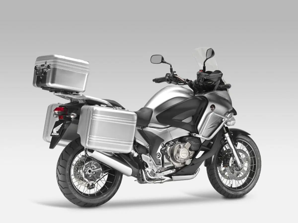 Honda svela al Salone di Milano EICMA la V4X Concept (7)