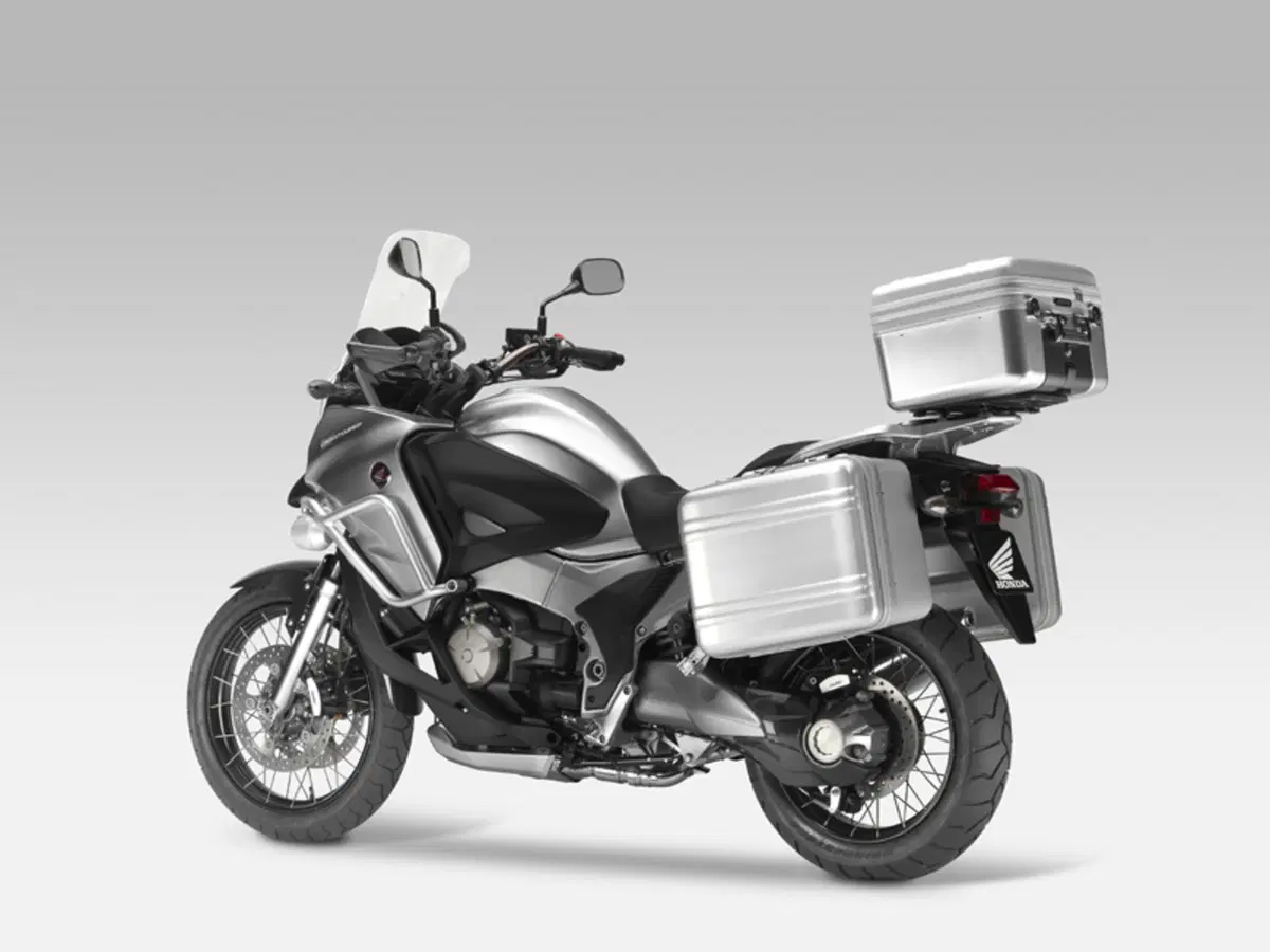 Honda svela al Salone di Milano EICMA la V4X Concept (8)
