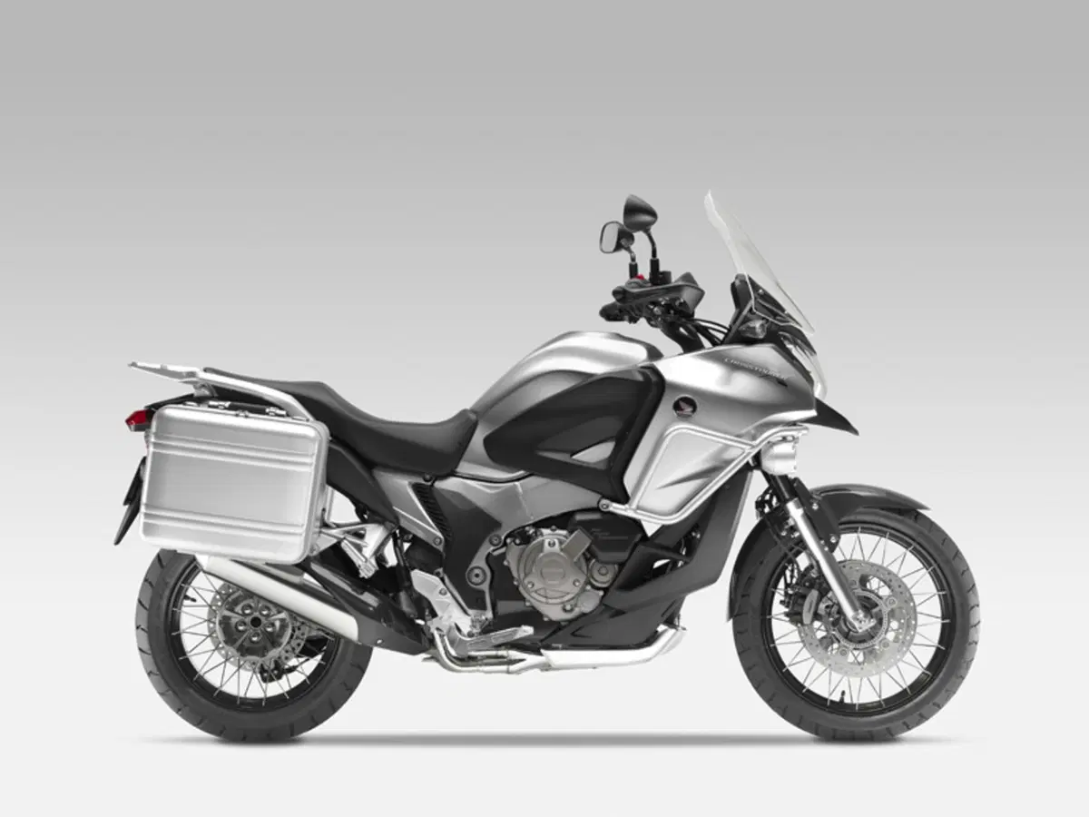 Honda svela al Salone di Milano EICMA la V4X Concept (9)