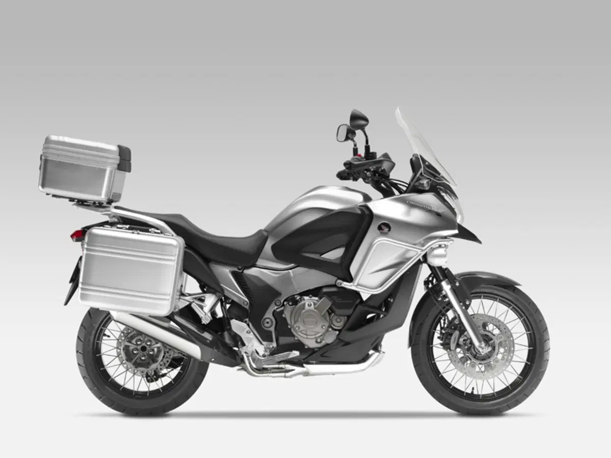 Honda svela al Salone di Milano EICMA la V4X Concept (11)