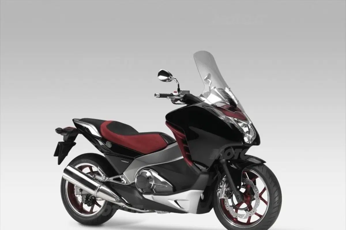 Al Salone di Milano Honda presenta NM Concept scooter (10)