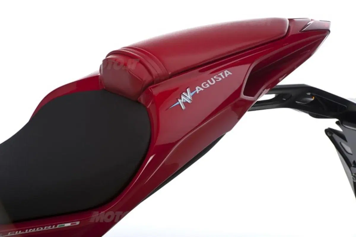 Al Salone di Milano arriva l'attesa MV Agusta F3 (7)