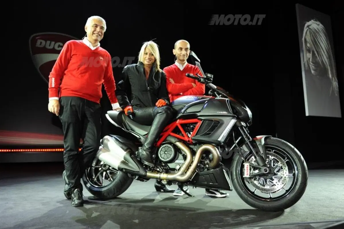 Svelata a Milano la Ducati Diavel