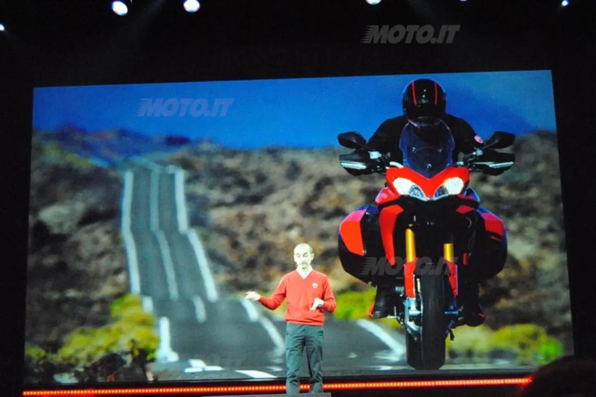 Svelata a Milano la Ducati Diavel (17)