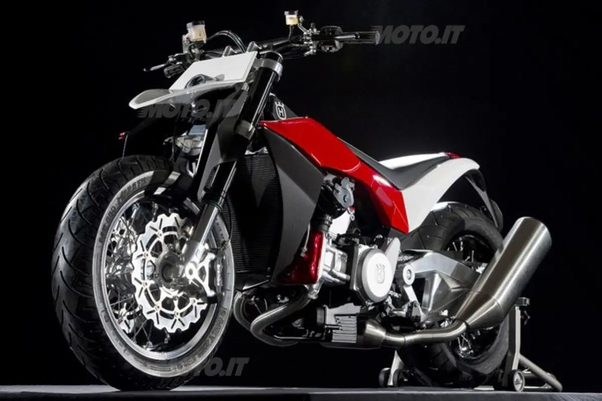 Husqvarna porta al Salone di Milano la Concept Studio Mille3 (8)