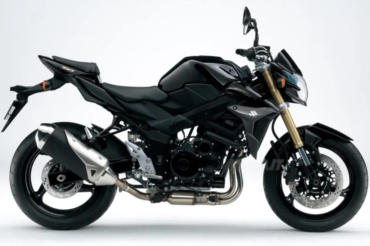 Suzuki presenta la GSR 750 al Salone di Milano (10)