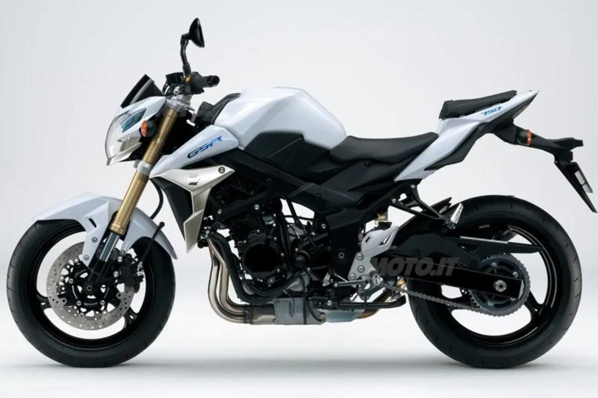 Suzuki presenta la GSR 750 al Salone di Milano (12)