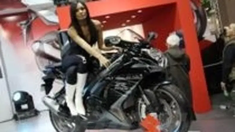 Presentate all'EICMA le Suzuki GSX-R600 e GSX-R750