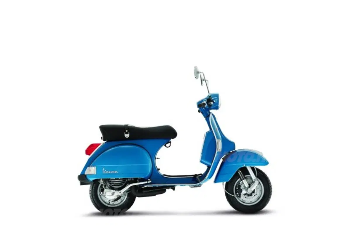 Grandi ritorni: all'EICMA la Vespa PX (3)