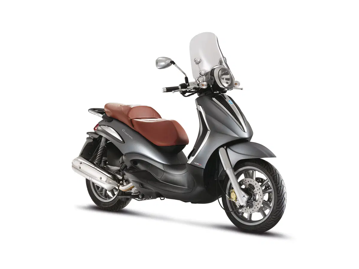 Nuovi Piaggio Beverly e Beverly 10° Anniversario (2)