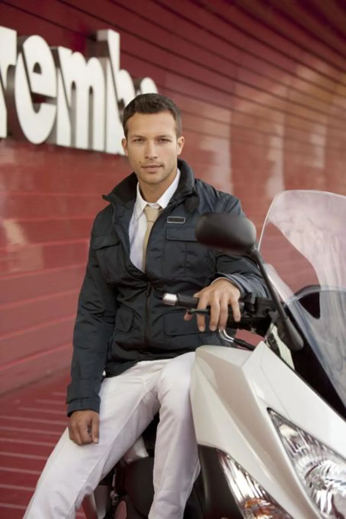 EICMA. Airbag moto e scooter (8)