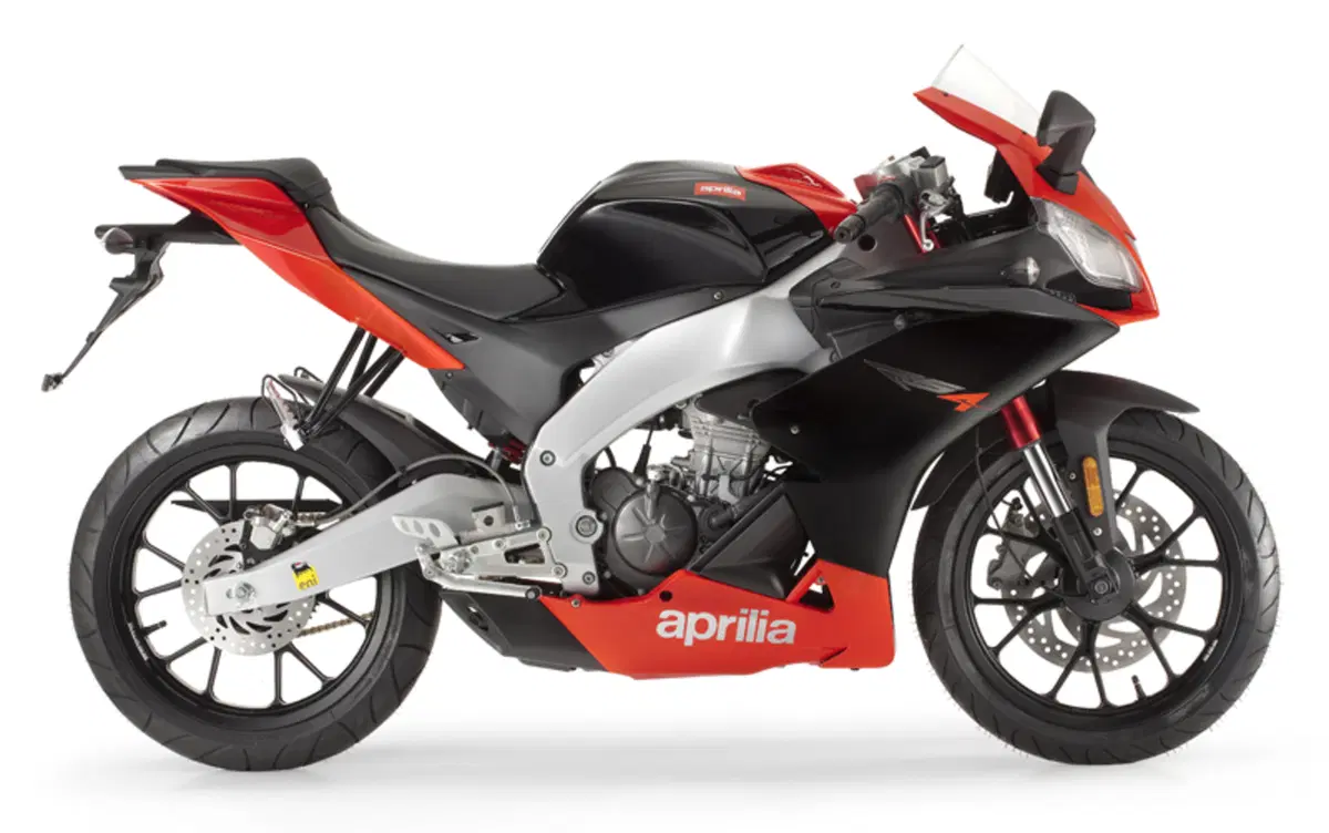 Aprilia RS4 50 e 125 (2)