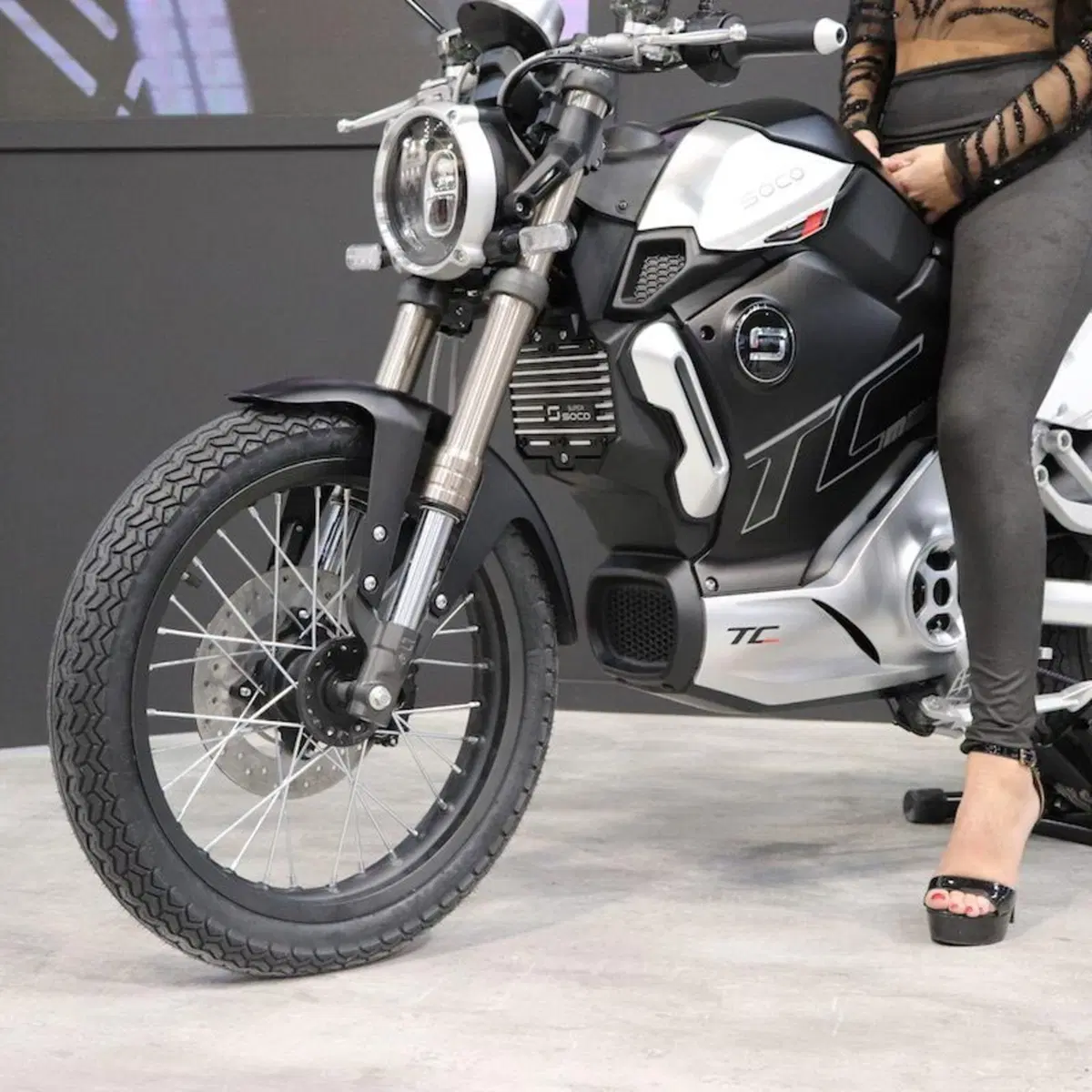 Super Soco TC-Max 125. In arrivo in Italia ad Aprile (3)