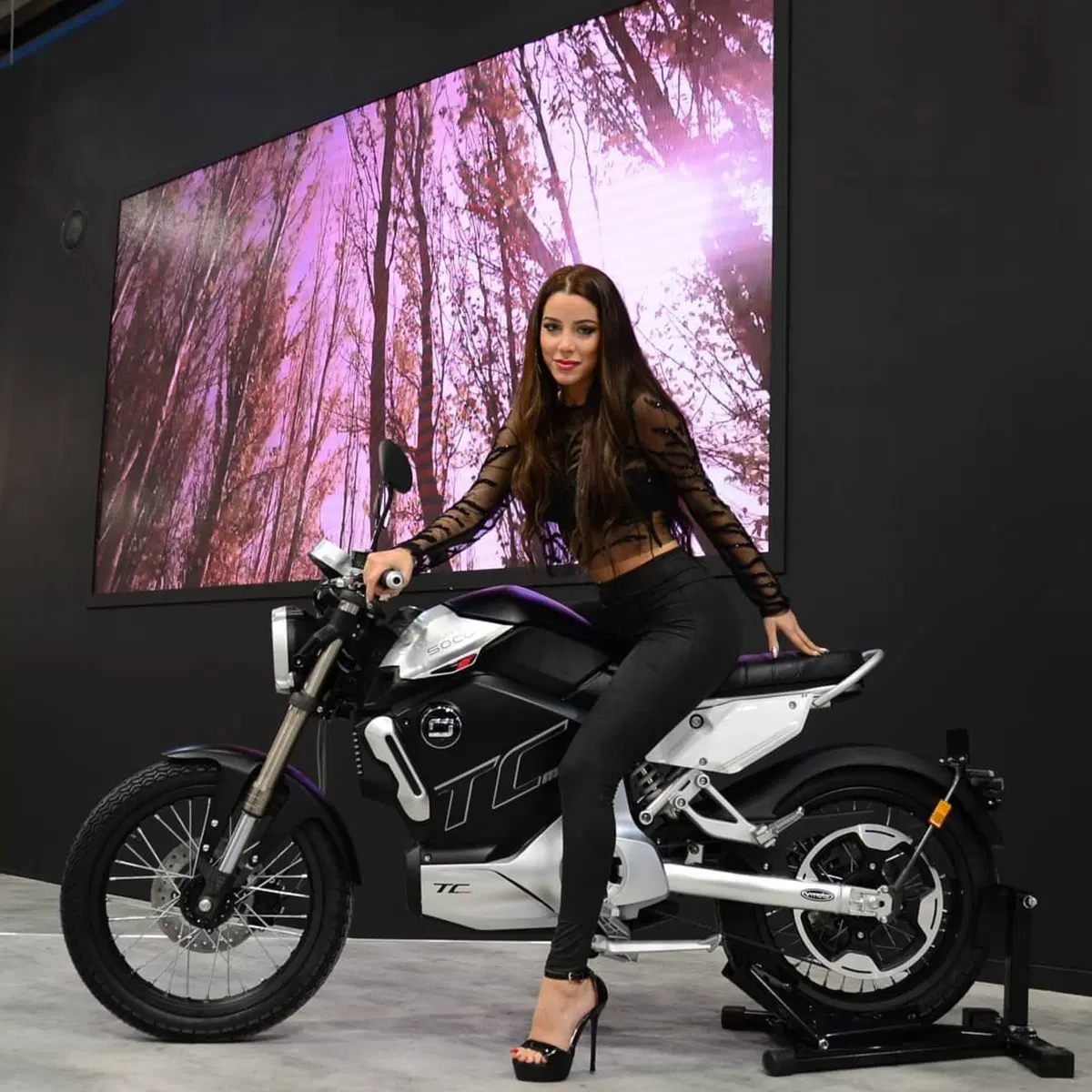 Super Soco TC-Max 125. In arrivo in Italia ad Aprile (5)