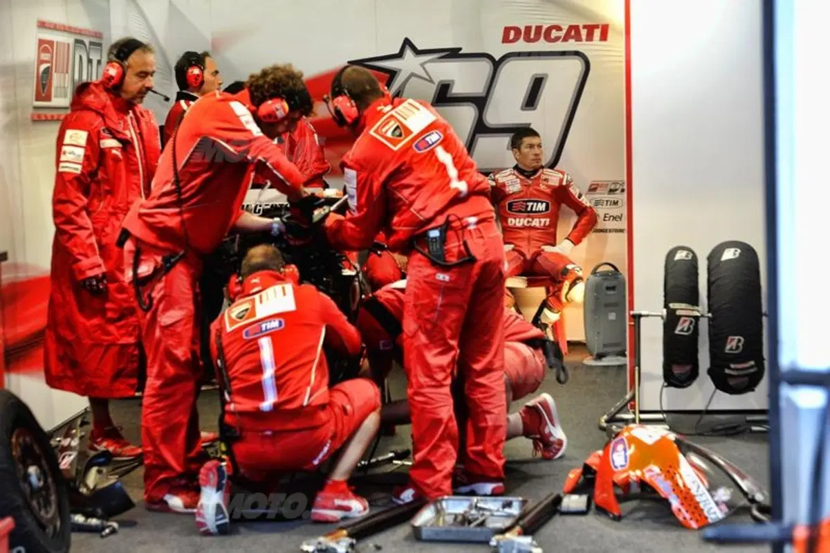 MotoGP. Le foto inedite del GP dell'Estoril (14)